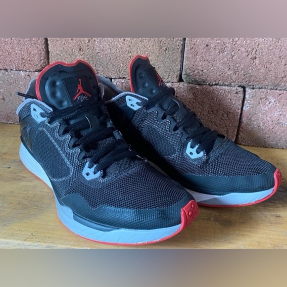 nike air jordan trainer 2 flyknit